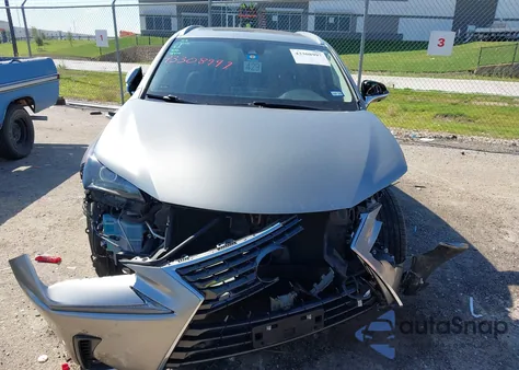 2021 Lexus Nx 300 Base/300 Luxury/300 F Sport z USA, uszkodzony, nr VIN JTJGARBZ6M2198683